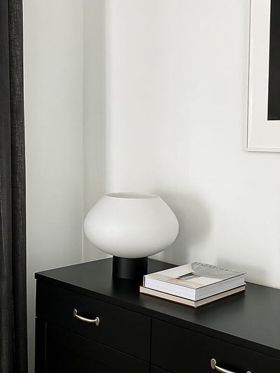 Bell bordlampe stor - Svart/Opal-Bordlamper-Aneta Lighting-18101-15-01-Lightup.no