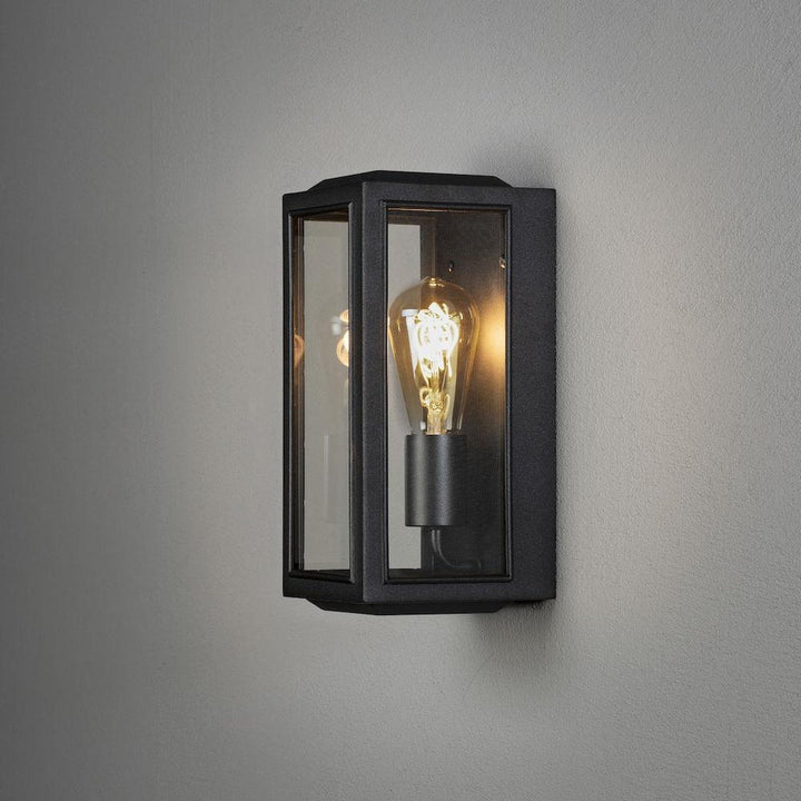 Carpi vegglampe utendørs IP44 - Svart/Klart glass-Utebelysning vegg veggskjold-Konstsmide-Svart / Klar-7348-750-Lightup.no