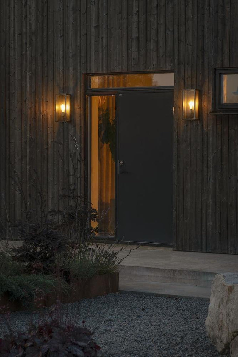 Carpi vegglampe utendørs IP44 - Svart/Klart glass-Utebelysning vegg veggskjold-Konstsmide-7349-750-Lightup.no