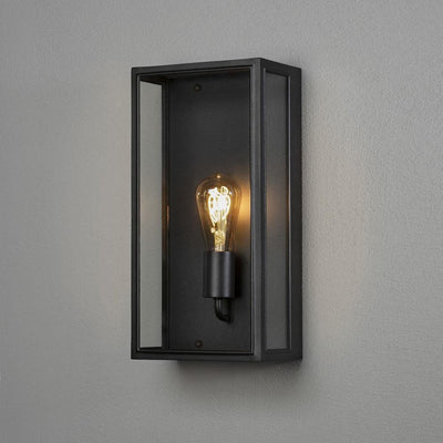 Carpi vegglampe utendørs IP44 - Svart/Klart glass-Utebelysning vegg veggskjold-Konstsmide-7349-750-Lightup.no