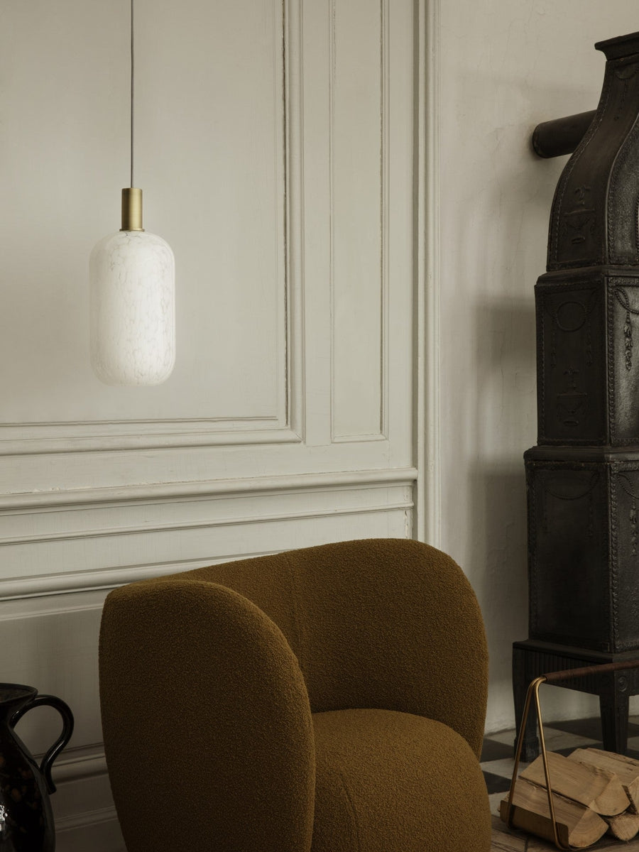 Casca glasskuppel - høy - Milk-Takpendler-Ferm Living-Messing / Hvit-Feg__1104264810-Lightup.no