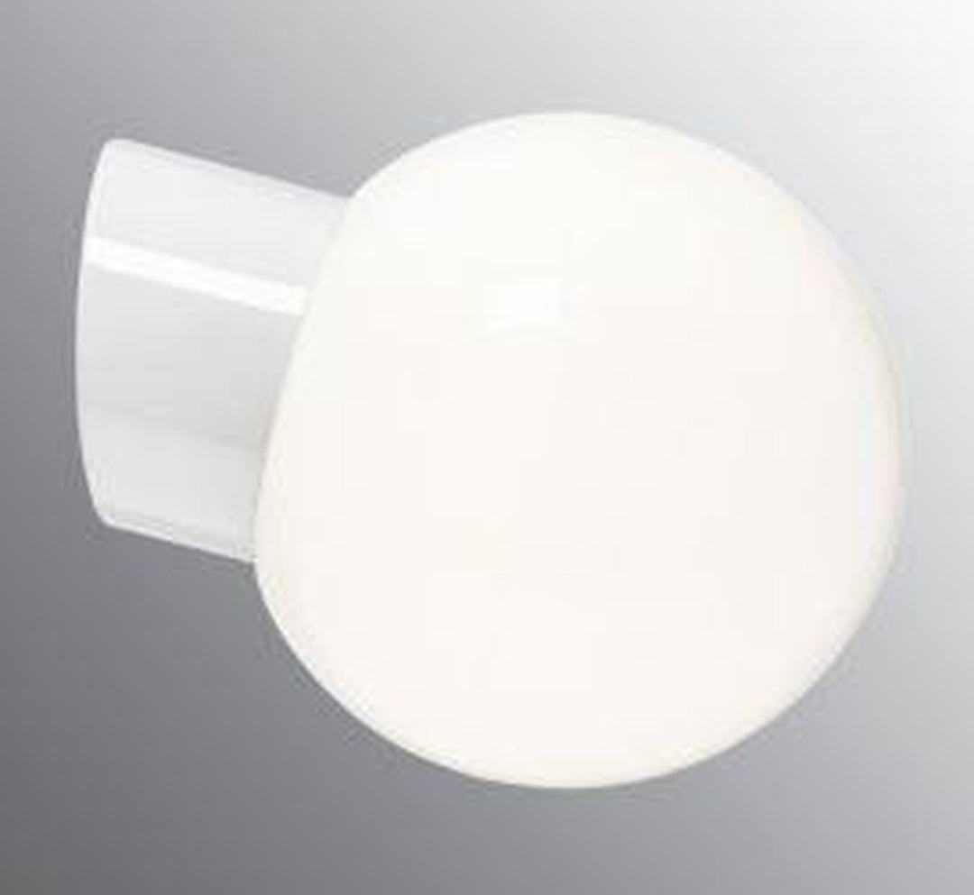 Classic Glob blankt opal glass 180 mm skrå IP54 - Hvit-Taklamper-Ifø Electric-Hvit-6045-540-10-Lightup.no