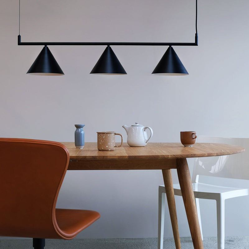 Cone takpendel 3 lys - Svart-Takpendler-Dyberg Larsen-DL-7240-Lightup.no