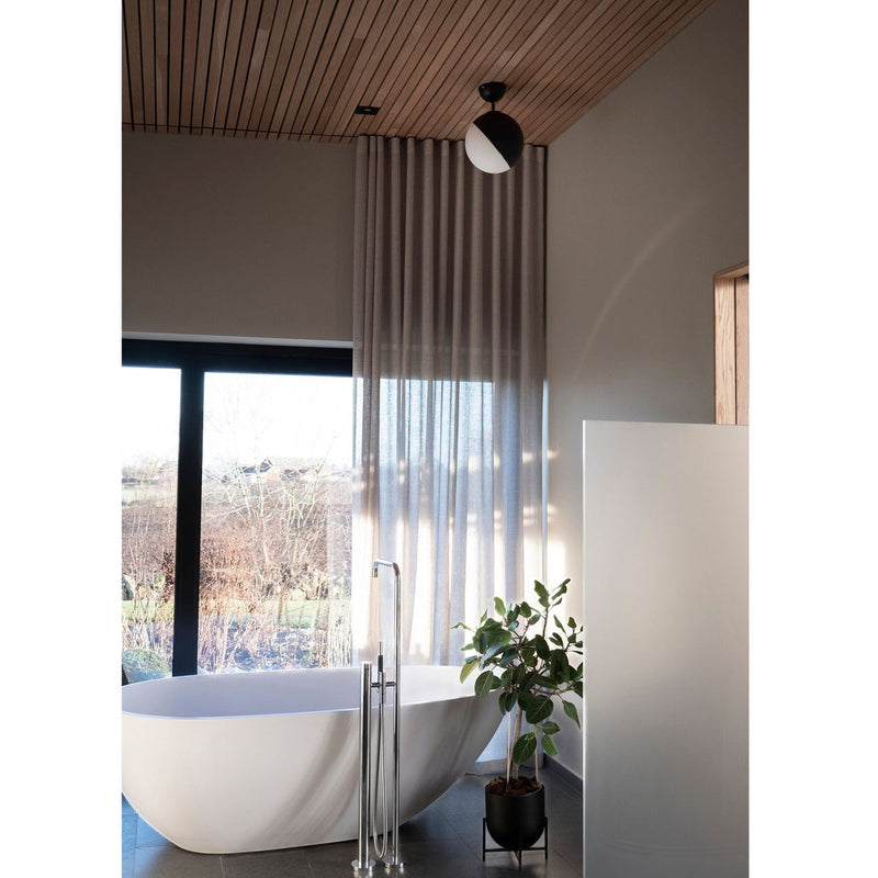Contur Plafond - Svart/Hvit-Taklamper-Globen Lighting-991311-Lightup.no