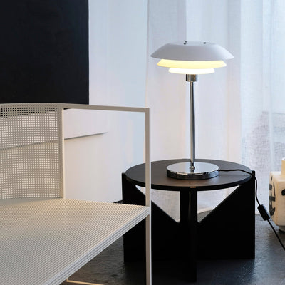 DL31 bordlampe - Krom/Hvit-Bordlamper-Dyberg Larsen-DL-8072-Lightup.no