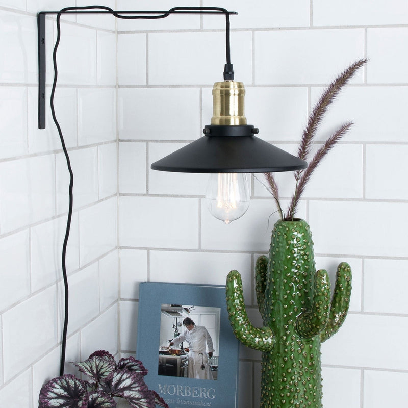 Disc vegglampe - Svart-Vegglamper-Globen Lighting-432611-Lightup.no