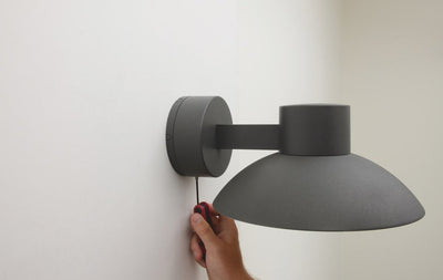 Edsvik vegglampe utendørs IP54 15,7W 3000K - Antrasitt grå-Utebelysning vegg klassisk-Malmbergs-9977106-Lightup.no