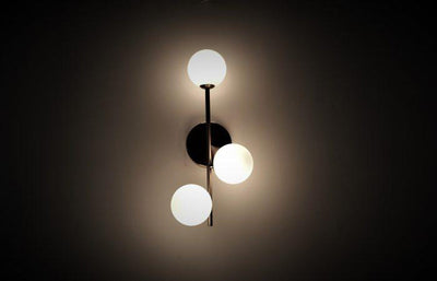 Emrik vegg/tak lampe - Svart/Opal-Taklamper-NorDesign-063100506-Lightup.no