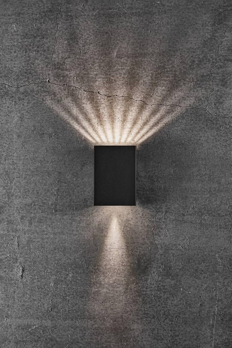 Fold 10 seaside vegglampe utendørs opp/ned - Svart-Utebelysning vegg opp og ned-Nordlux-Svart-2518031203-Lightup.no
