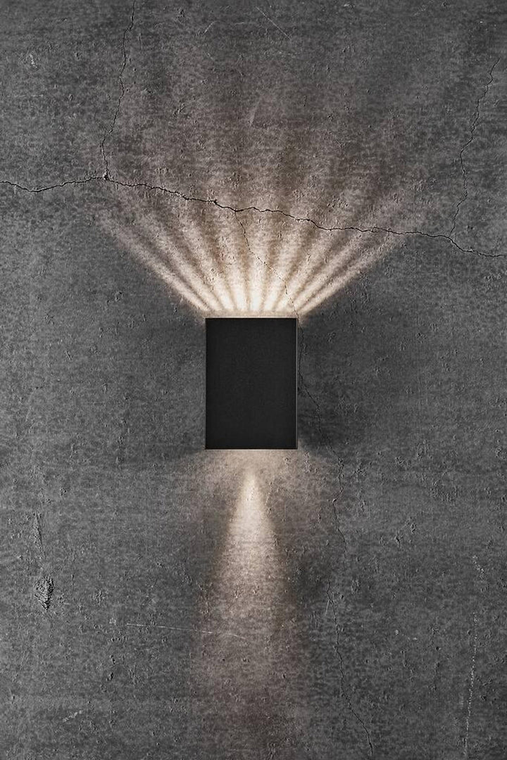 Fold 10 seaside vegglampe utendørs opp/ned - Svart-Utebelysning vegg opp og ned-Nordlux-Svart-2518031203-Lightup.no