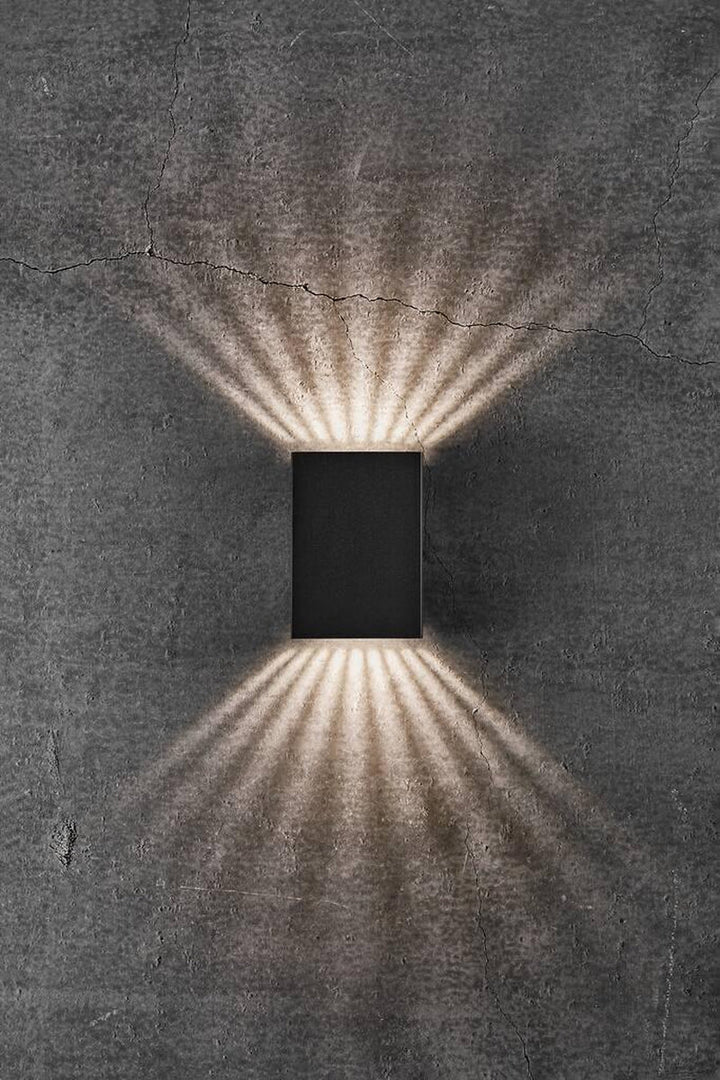 Fold 10 seaside vegglampe utendørs opp/ned - Svart-Utebelysning vegg opp og ned-Nordlux-Svart-2518031203-Lightup.no