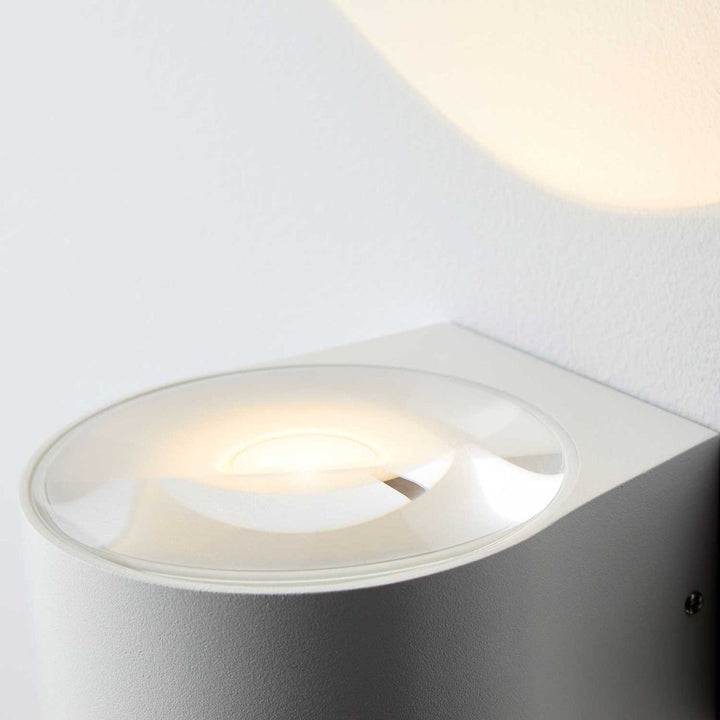 Frey vegglampe IP65 2x6W 2700K - Hvit-Utebelysning vegg opp og ned-LOOM Design-Hvit-LF-808-002-Lightup.no