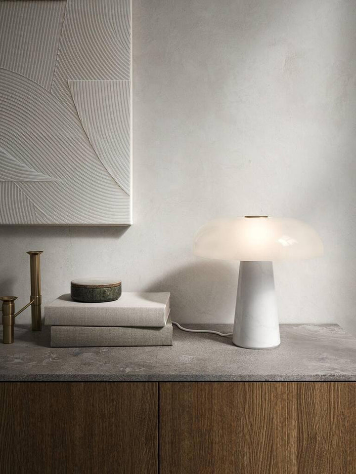 Glossy bordlampe Marmor - Opalhvit-Bordlamper-DFTP-Messing / Hvit-2020505001-Lightup.no