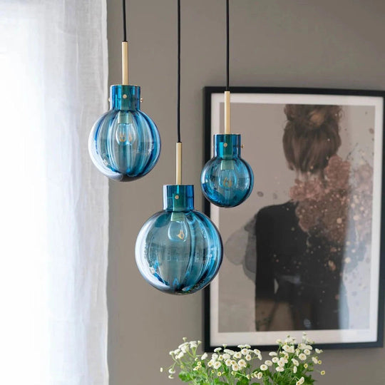 Havblikk Krystallkuler 3 stk - Sort Baldakin-Takpendler-Hadeland Glassverk-Blå-Hak__1215496_HAVBLIKK 3 STK -BNDL-Sort-Baldakin-Lightup.no