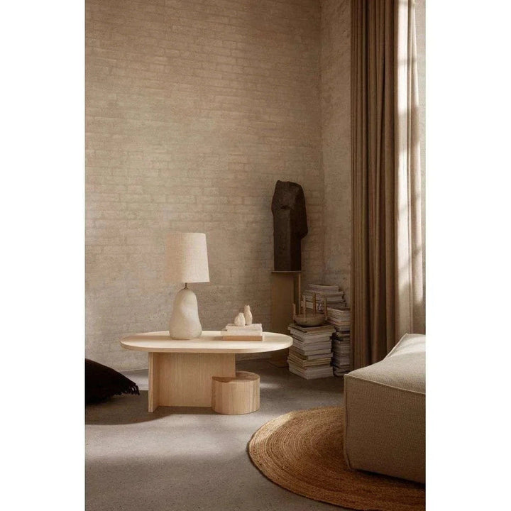 Hebe bordlampe Medium Hvit /Natur-Bordlamper-Ferm Living-Natur-Feg__100327202+100329206-Lightup.no