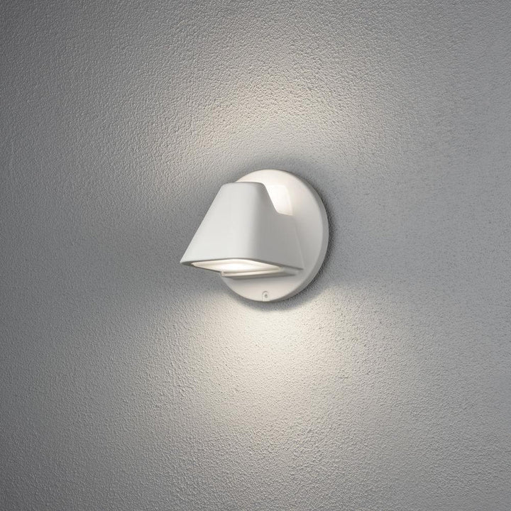 Hild vegglampe opp/ned utendørs IP44 Dimbar - Hvit-Utebelysning vegg opp og ned-Konstsmide-Hvit-427-250-Lightup.no