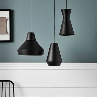 ILI_ILI Cat's Hat takpendel - Hvit-Takpendler-Grupa-LF-AEF-W-Lightup.no