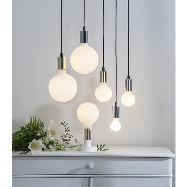 Illumination Globe E27 LED 5W 2600K 80mm dimbar - Opal-LED-pære E27 sokkel-Star Trading-Hvit-363-41-1-Lightup.no