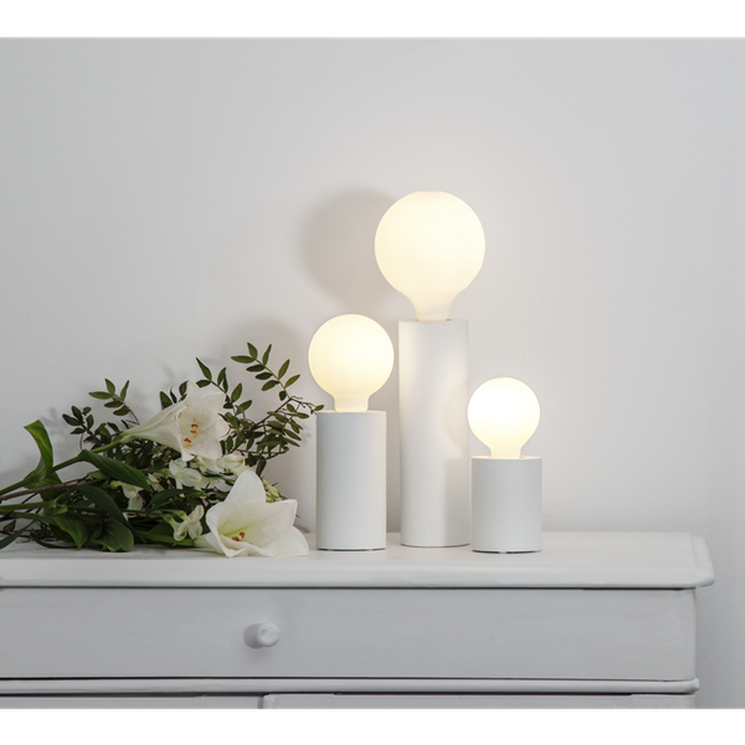 Illumination Globe E27 LED 5W 2600K 80mm dimbar - Opal-LED-pære E27 sokkel-Star Trading-Hvit-363-41-1-Lightup.no