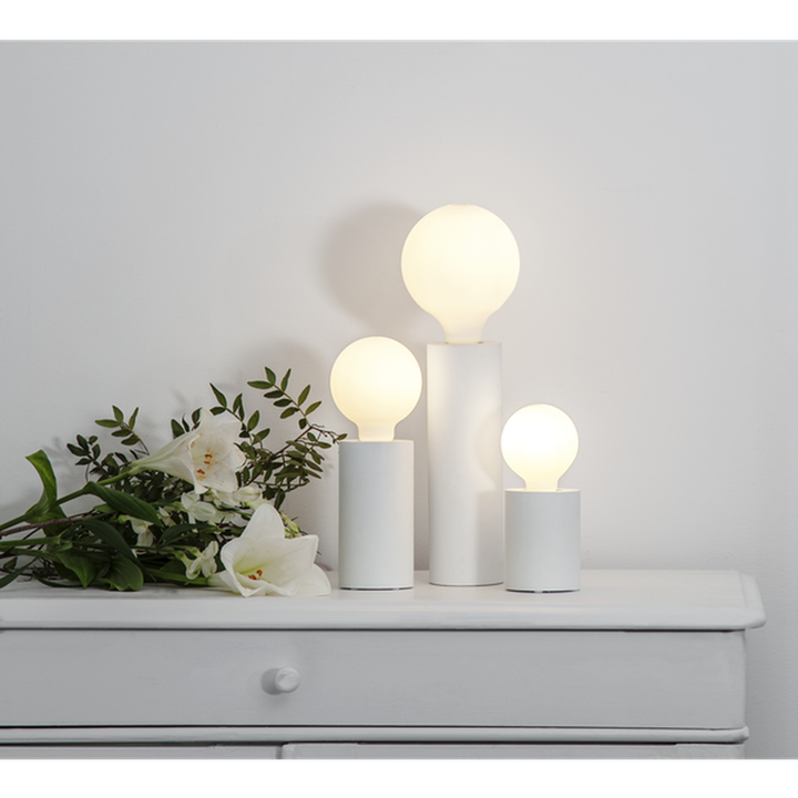 Illumination Globe E27 LED 5W 2600K 80mm dimbar - Opal-LED-pære E27 sokkel-Star Trading-Hvit-363-41-1-Lightup.no