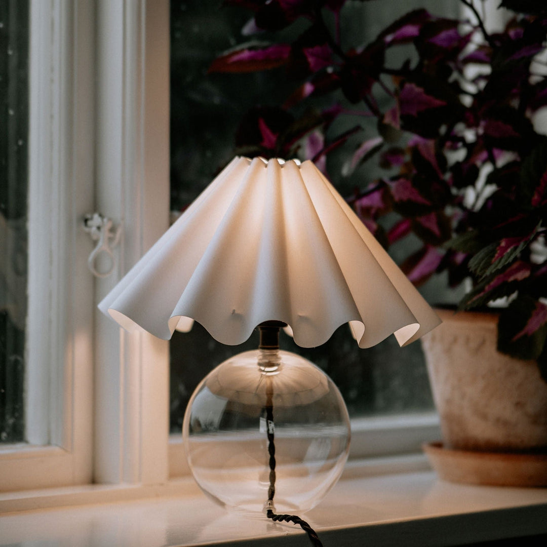 Judith bordlampe - Klar/Hvit-Bordlamper-Globen Lighting-613255-Lightup.no