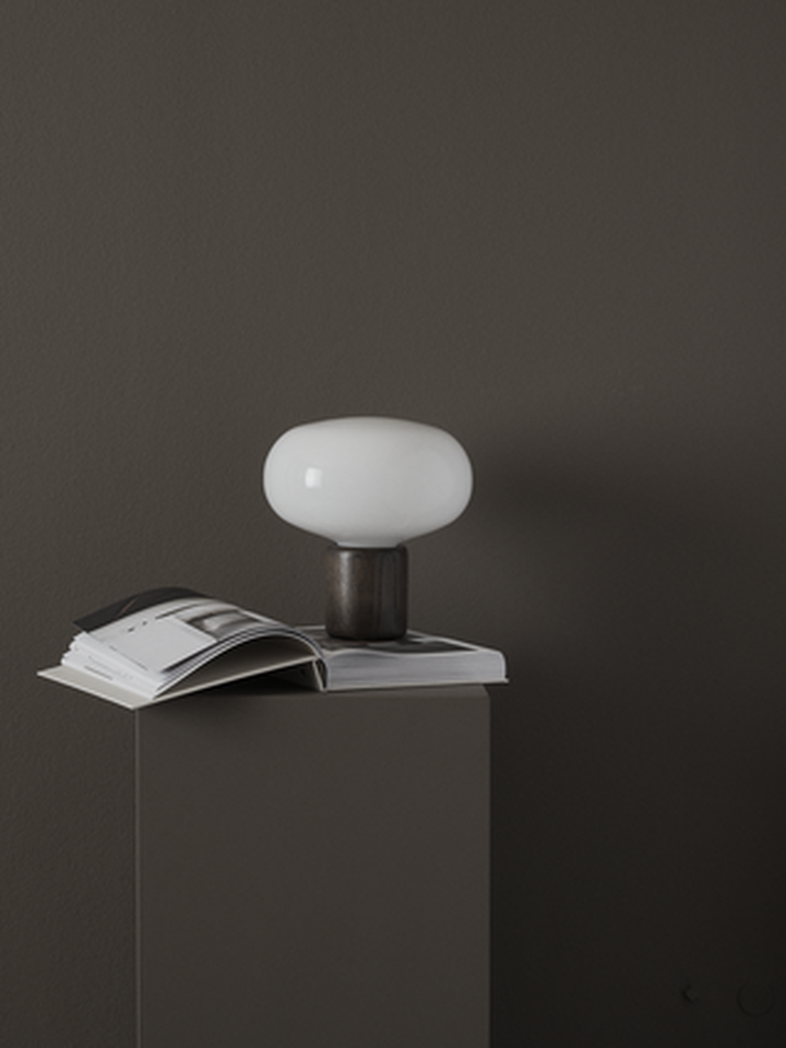Karl-Johan Bordlampe - Opal Glass-Bordlamper-New Works-Mørk eik / Opal-Nes__20310-Lightup.no