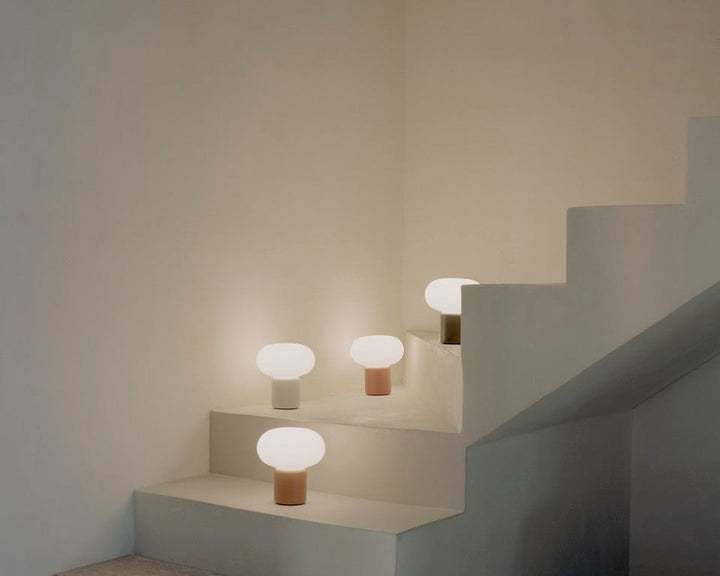 Karl-Johan bærbar bordlampe - Grå-Bordlamper-New Works-Grå-Nes__22012-Lightup.no