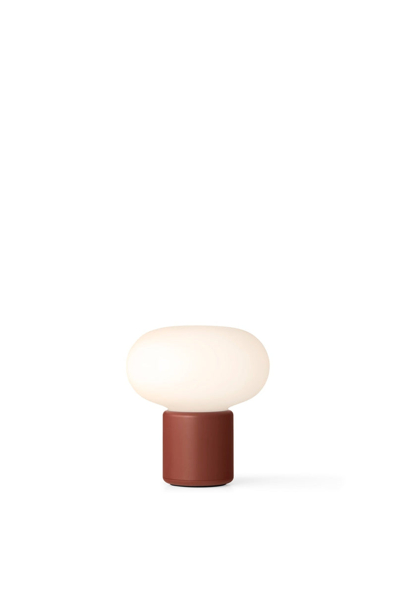 Karl-Johan bærbar bordlampe - Rød-Bordlamper-New Works-Rød-Nes__22014-Lightup.no