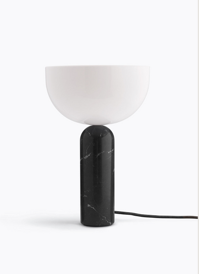 Kizu bordlampe - svart marmor - L-Bordlamper-New Works-Nes__20411-Lightup.no