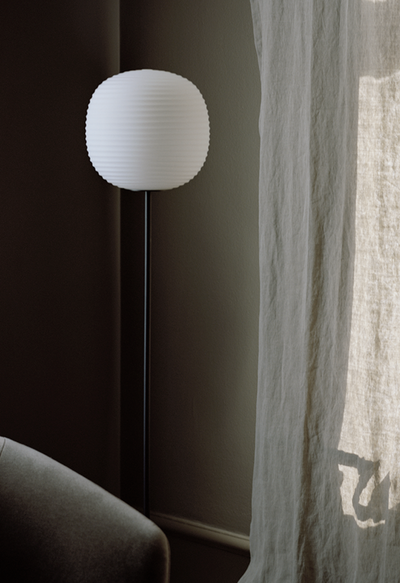 Lantern Floor Lamp- M-Gulvlamper-New Works-Nes__20622-Lightup.no