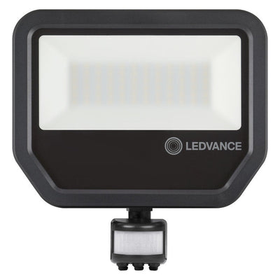 Ledvance Performance 50W LED lyskaster IP65 3000 Kelvin 5500 lumen m/ fleksibel bevegelses- og dagslyssensor - Svart-Utebelysning lyskaster-Ledvance-3203931-Lightup.no