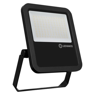 Ledvance Performance 80W LED lyskaster IP65 3000 Kelvin 8800 lumen - Svart-Utebelysning lyskaster-Ledvance-3242472-Lightup.no