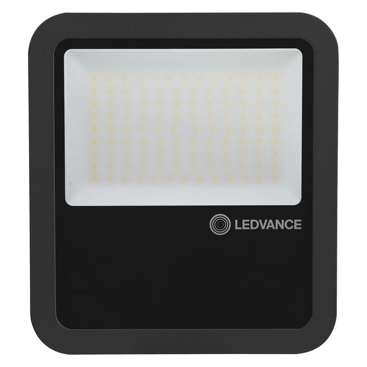 Ledvance Performance 80W LED lyskaster IP65 3000 Kelvin 8800 lumen - Svart-Utebelysning lyskaster-Ledvance-3242472-Lightup.no