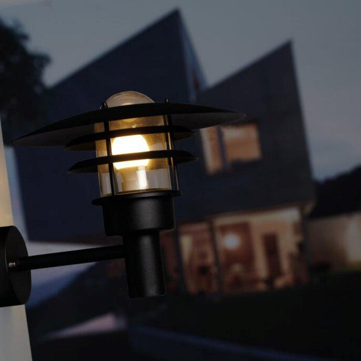 Lønstrup 32 vegglampe-Utebelysning vegg klassisk-Nordlux-Svart-71411003-Lightup.no