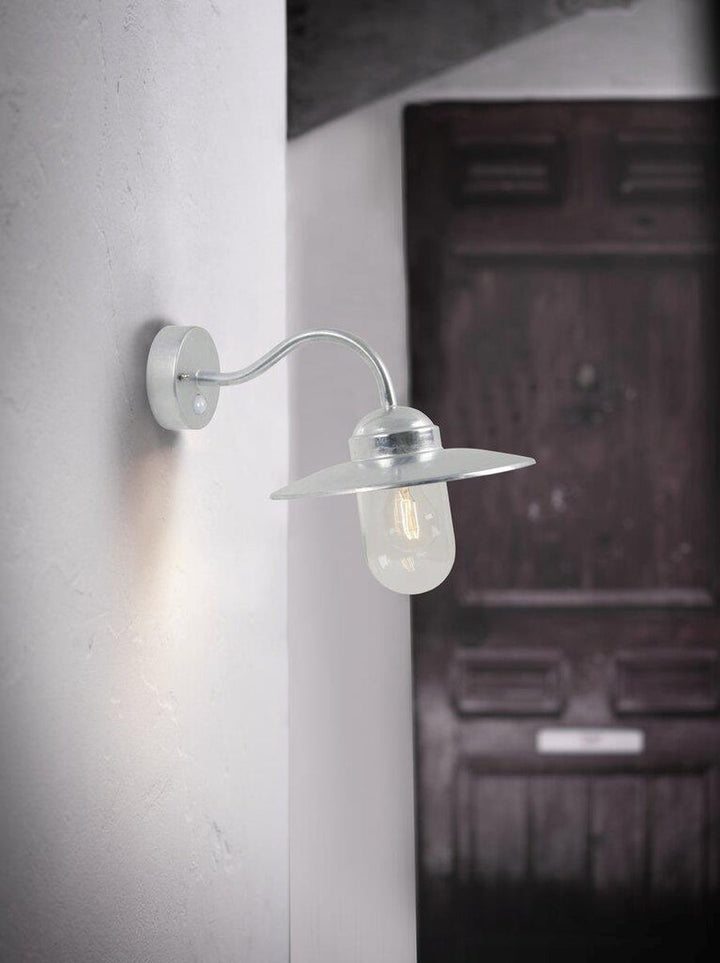 Luxembourg vegglampe utendørs E27 IP54 m/sensor - Galvanisert stål-Utebelysning vegg klassisk-Nordlux-Galvanisert-22661031-Lightup.no