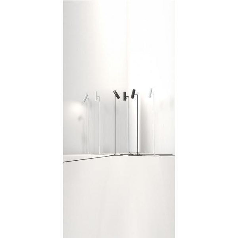 MIB 6 Gulvlampe - Hvit-Gulvlamper-DFTP-71704001-Lightup.no