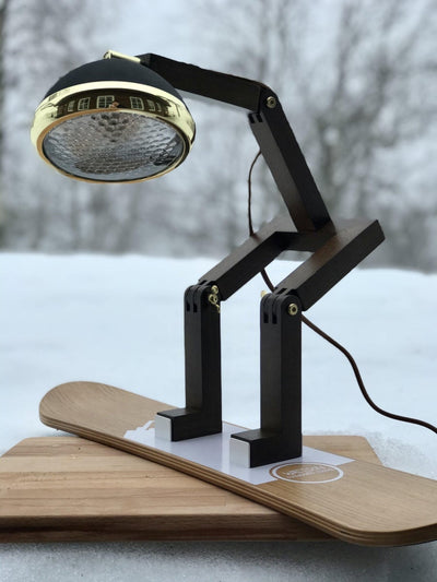 Mr. Wattson Snowboardstativ-Bordlamper-Piffany Copenhagen-SB-SWR-SN-Lightup.no