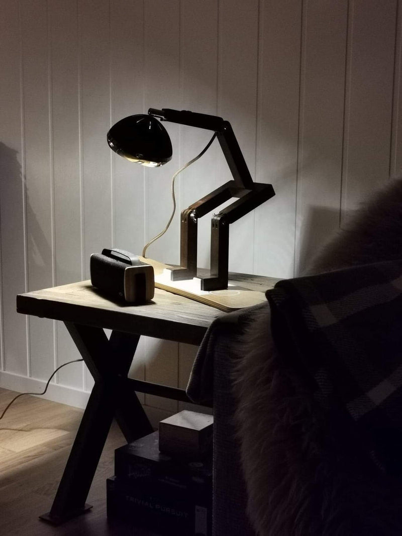 Mr. Wattson bordlampe, Limited Edition - Svart og messing-Bordlamper-Piffany Copenhagen-12V-DWR-BMB-Lightup.no