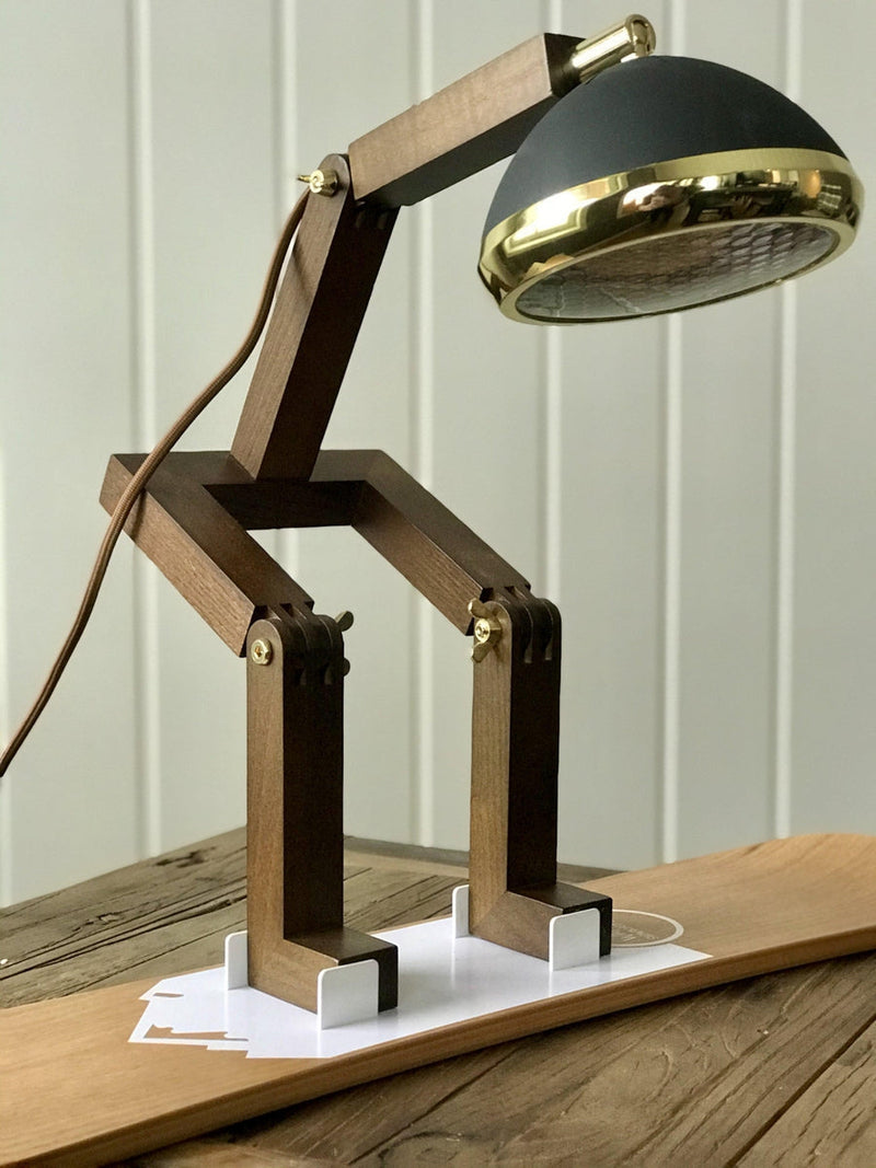 Mr. Wattson bordlampe, Limited Edition - Svart og messing-Bordlamper-Piffany Copenhagen-12V-DWR-BMB-Lightup.no