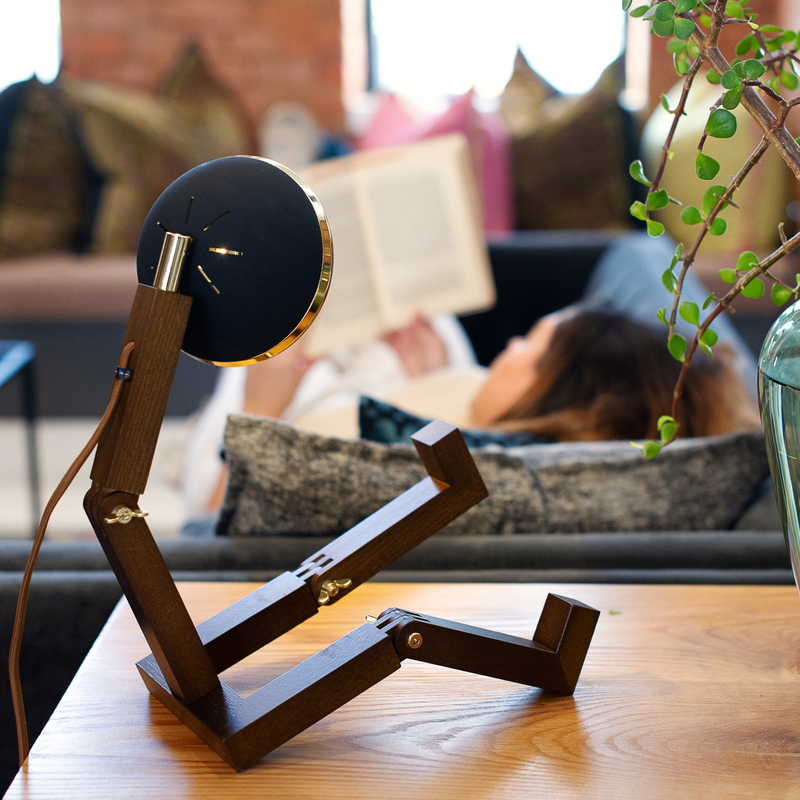 Mr. Wattson bordlampe, Limited Edition - Svart og messing-Bordlamper-Piffany Copenhagen-12V-DWR-BMB-Lightup.no
