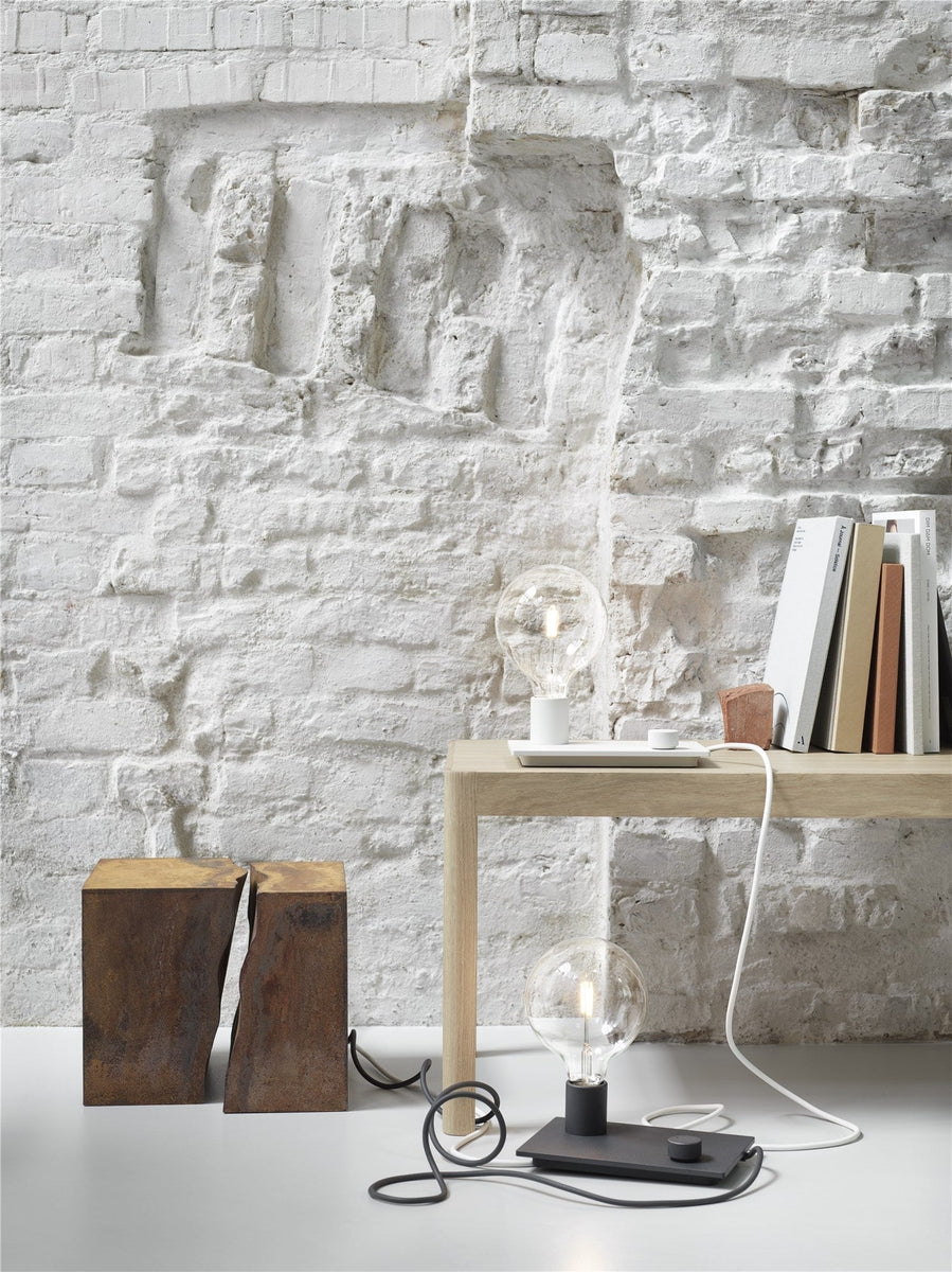Muuto Control bordlampe-Bordlamper-MUUTO-Svart-MUO__15410-Lightup.no