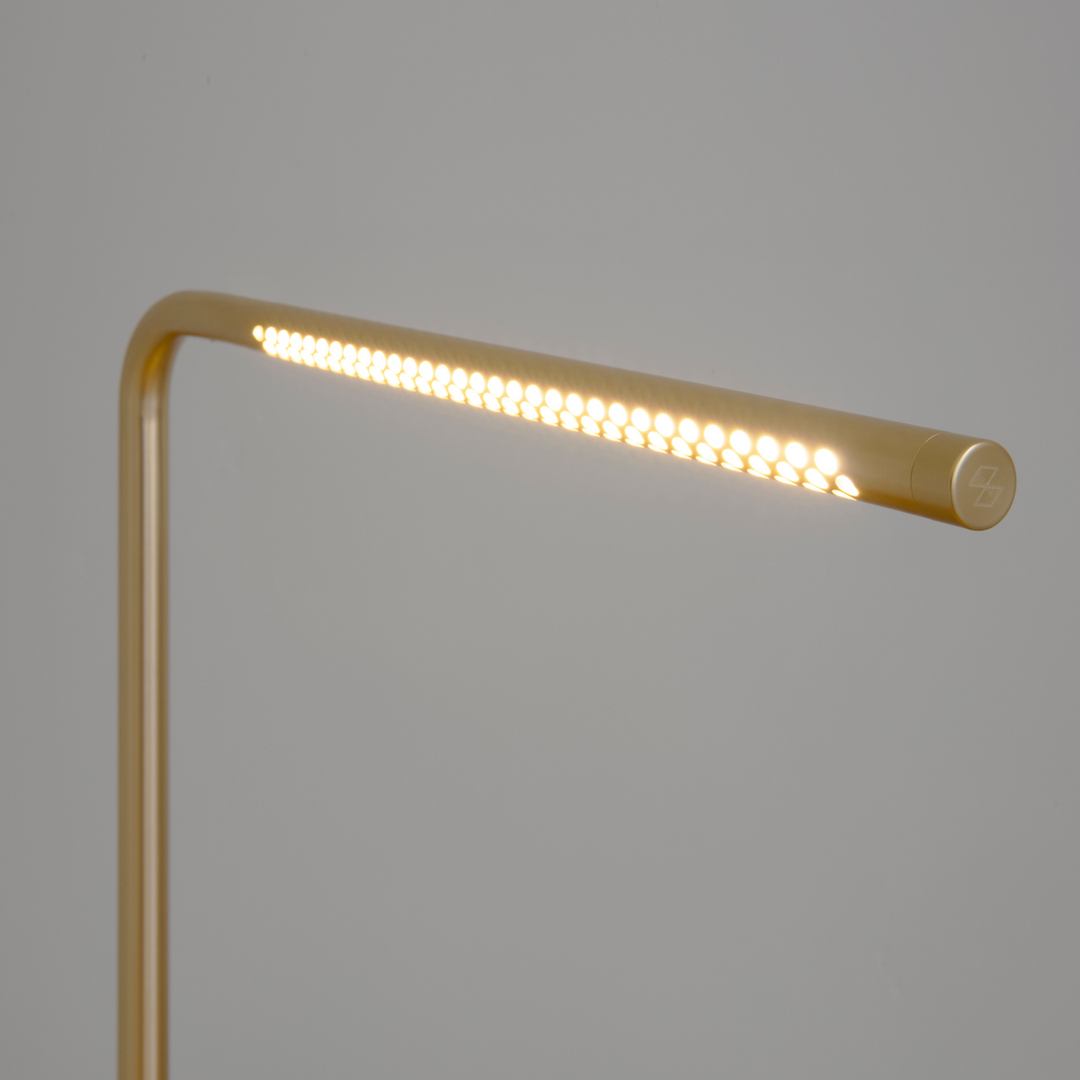 Omni bordlampe - Messing-Bordlamper-Umage-2449-Lightup.no