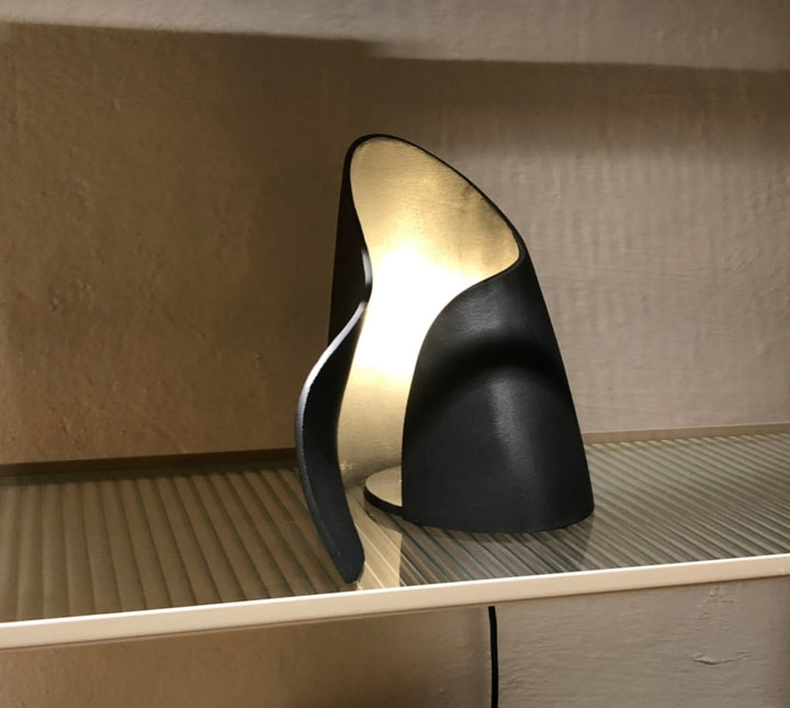 Oyster bordlampe-Bordlamper-Ferm Living-Svart / Kobber-Feg__1104264803-Lightup.no