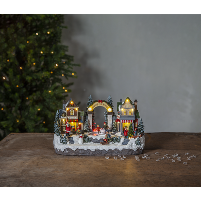 Panorama Iceville barn på skøyter juledekorasjon-Julebelysning dekor og pynt-Star Trading-992-42-Lightup.no