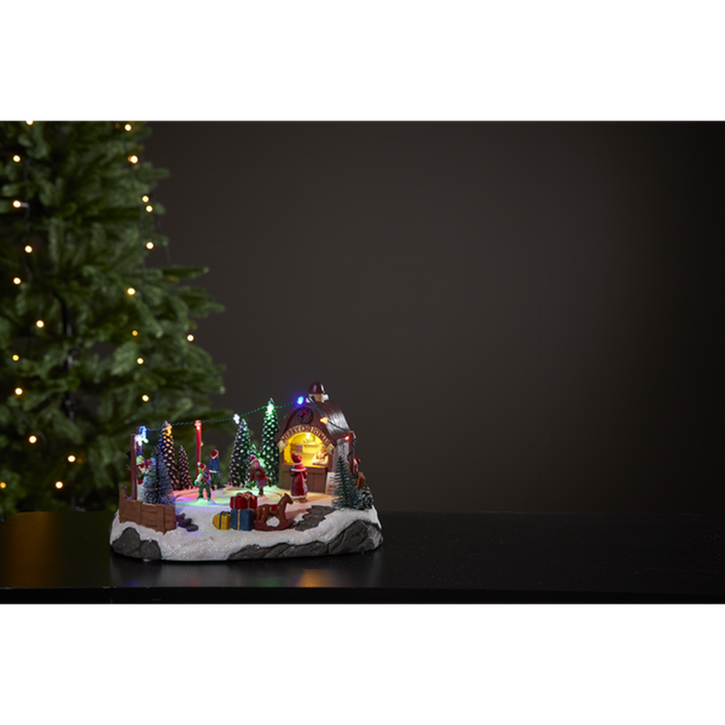Panorama Iceville juleby med skøytebane - Batteridrevet-Julebelysning dekor og pynt-Star Trading-992-51-Lightup.no