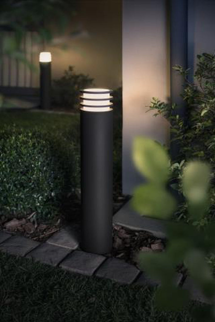 Philips Hue Outdoor Lucca pullert, antrasitt-Utebelysning pullert-Philips Hue-Grå-915005561401-Lightup.no