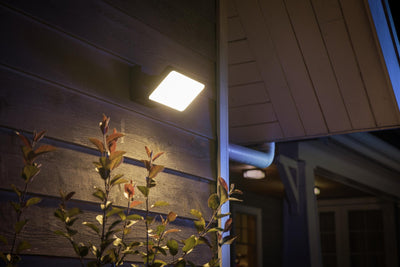 Philips Hue utendørs flomlys white luminaires-Utebelysning vegg veggskjold-Philips Hue-915005731602-Lightup.no