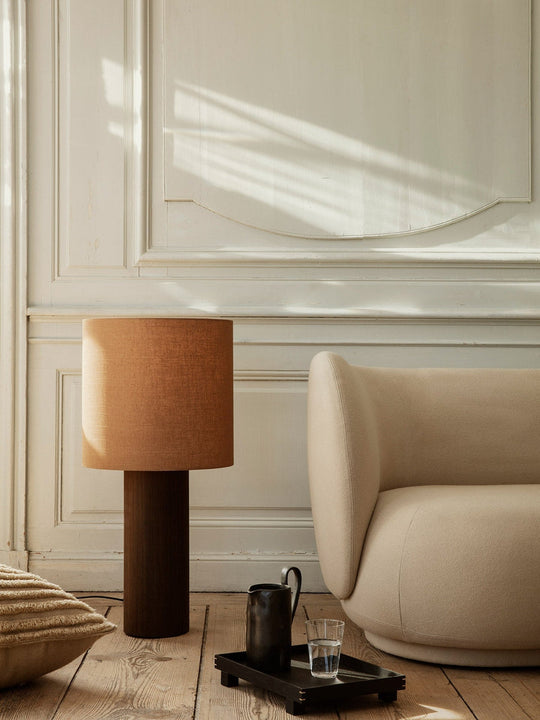 Post Floor Lamp - Solid-Bordlamper-Ferm Living-Natur-Feg__1104264874-Lightup.no
