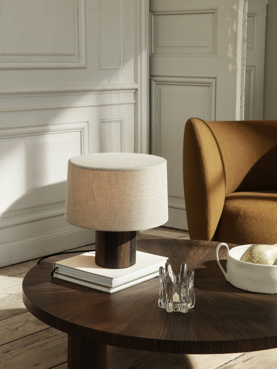 Post Table Lamp - Lines/Natur skjerm-Bordlamper-Ferm Living-Natur-Feg__1104264862+Feg__100353206-Lightup.no