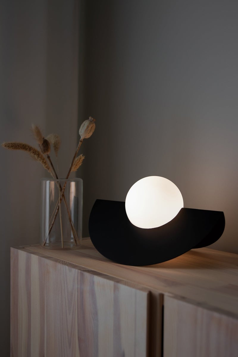 Roccia bordlampe - Svart-Bordlamper-Globen Lighting-221211-Lightup.no